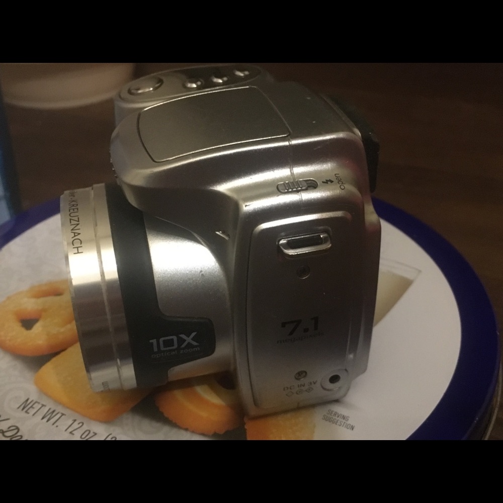 Sony camera - Picture 3 of 4